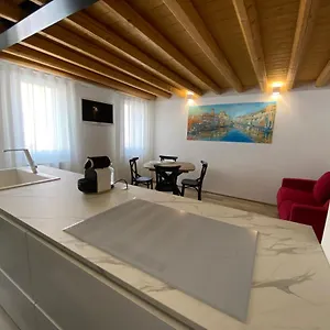 Elva House Apartment